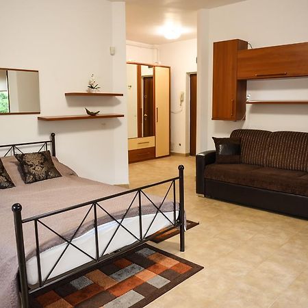 Modern Apartment Near City Center Cluj-Napoca Luaran gambar